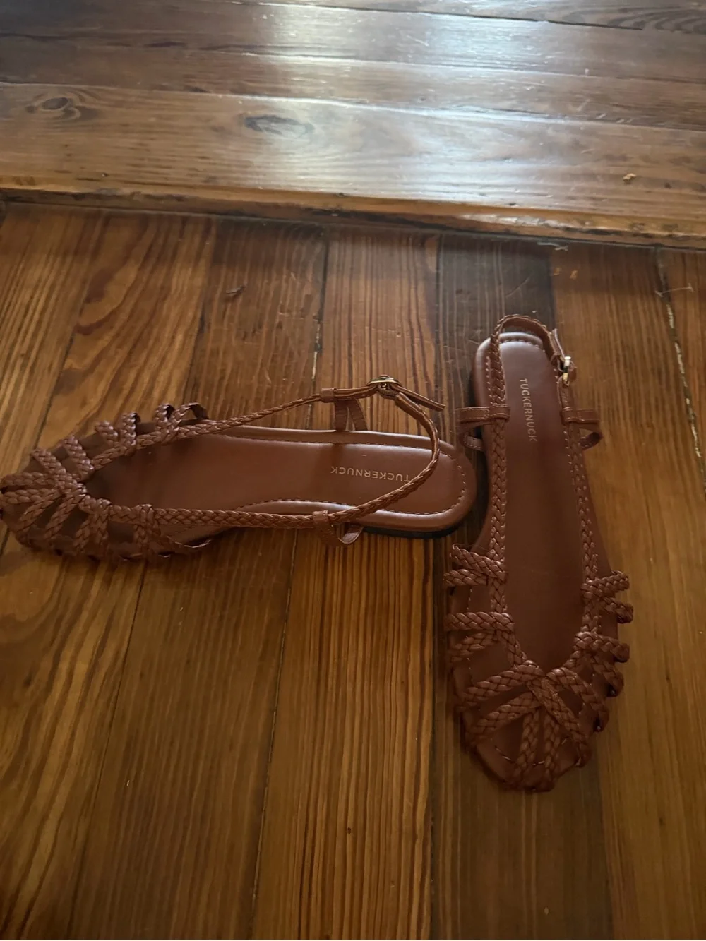 Tuckernuck never worn